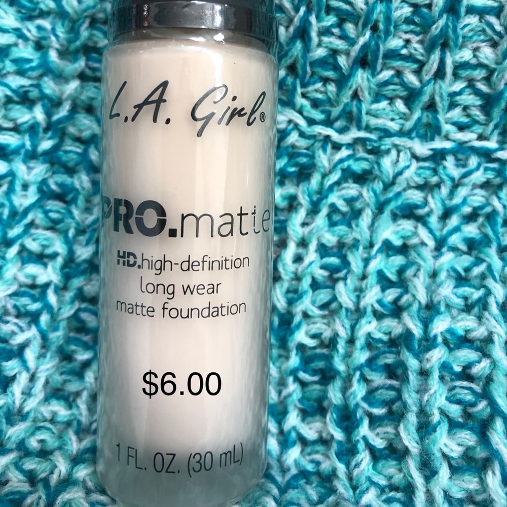 L.A girl foundation